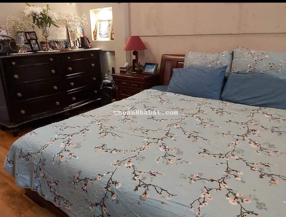 Bán nhà riêng phố Nguyễn Chí Thanh 105m2 giá chỉ 19 tỷ 5 ( thương lượng ) mua bán nhà riêng Đống Đa