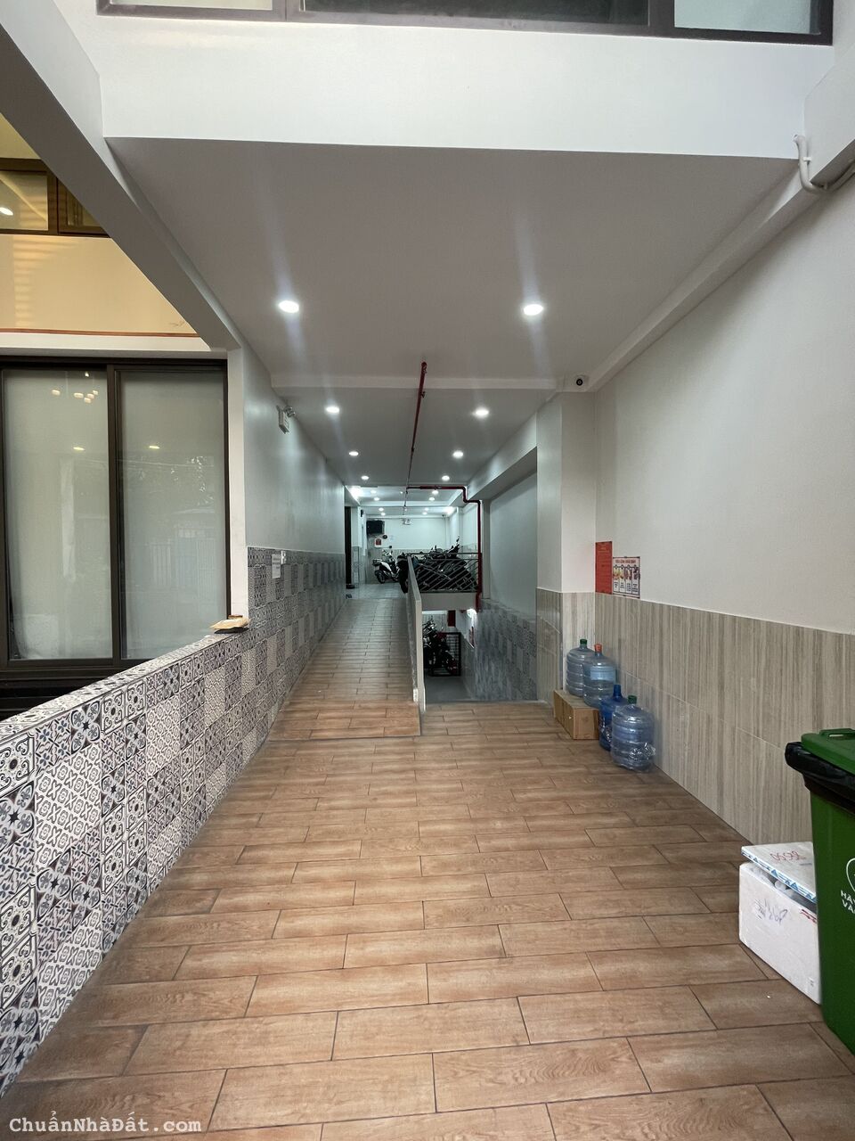 Siêu Hiếm ! Toà CHDVThống Nhất, GV 8x20m, hầm, 5 lầu, PCCC thu nhập 140tr, giá 19 tỷ