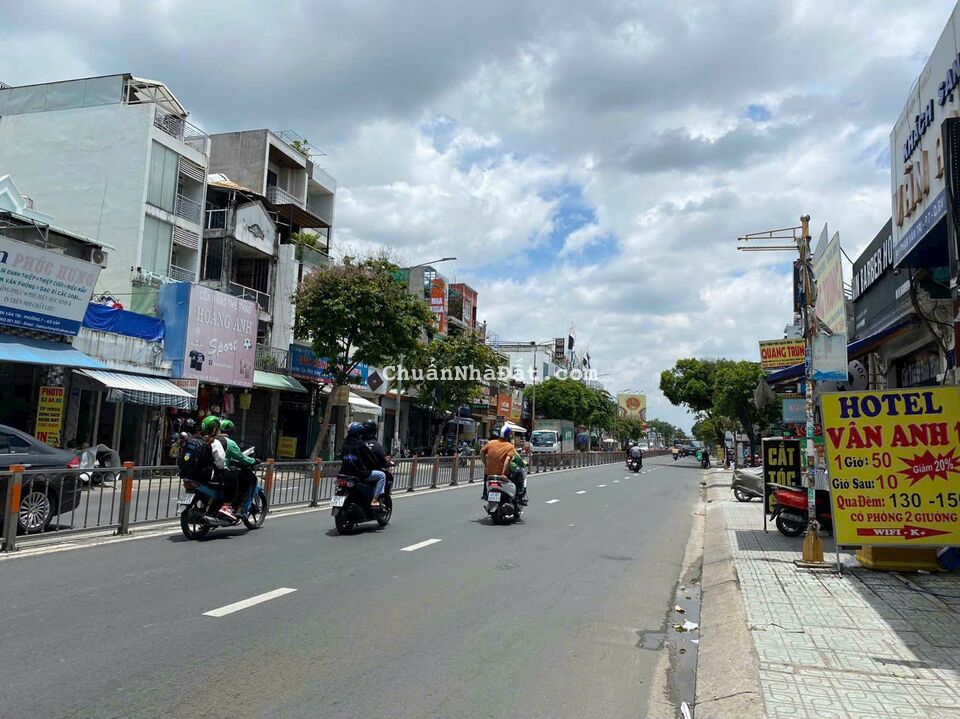 Bán nhà HXH Thống Nhất, Phường 11 (4,5m x 14m) 3lầu sân thượng 5PN 6WC giá 6,5 tỷ