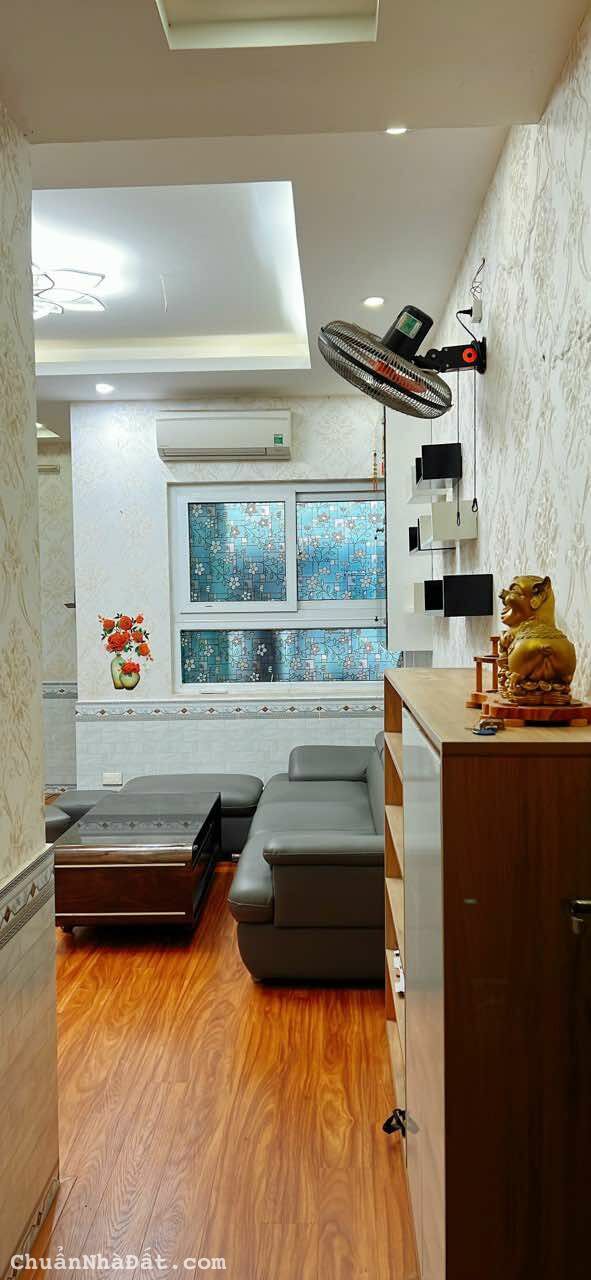 Bán căn hộ CC CT12 Kim Văn Kim Lũ, Nguyễn Xiển 57m  2PN 2VS 2.45 tỷ