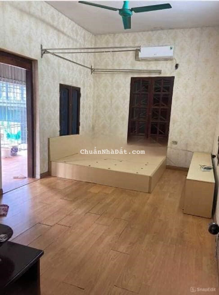 Cho thuê nhà tập thể đường Láng, Đống Đa 80m, 2PN full đồ 8tr/tháng