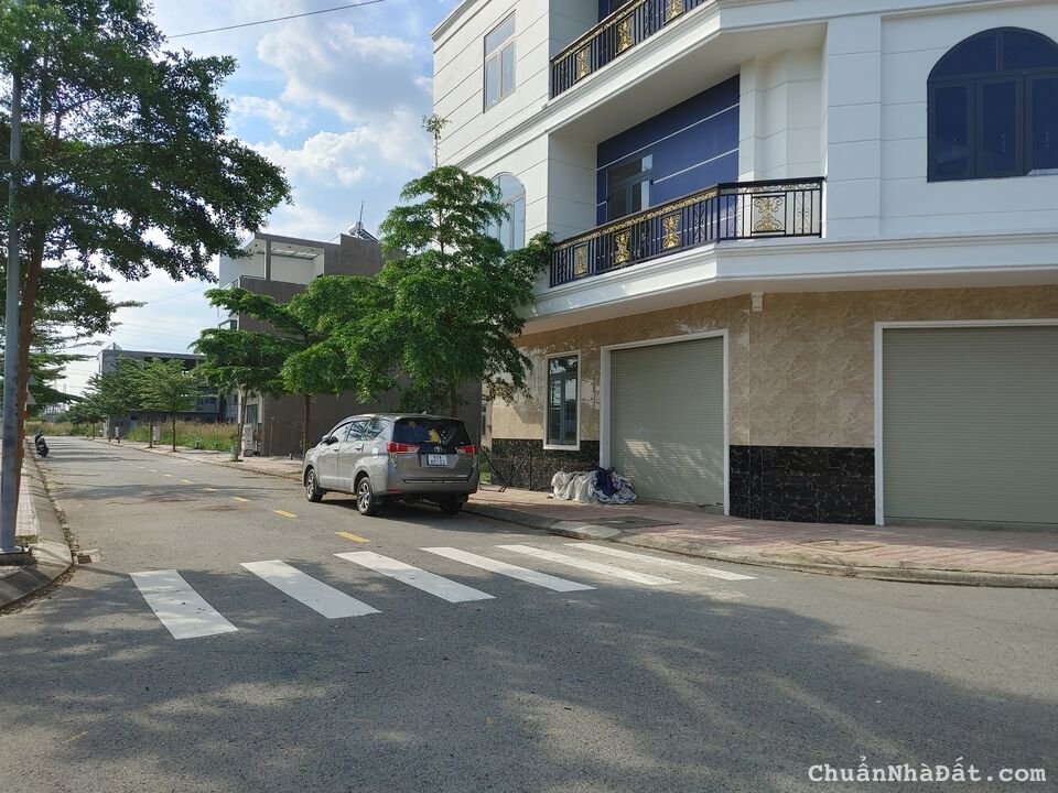 Bán đất 100m2, full thổ cư, sổ sẵn thị trấn Lai Uyên, Bàu Bàng. Vị trí vàng đầu tư sinh lời ngay Bán đất 100m2, full thổ cư, sổ sẵn thị trấn Lai Uyên, Bàu Bàng. Vị trí vàng đầu tư sinh lời ngay