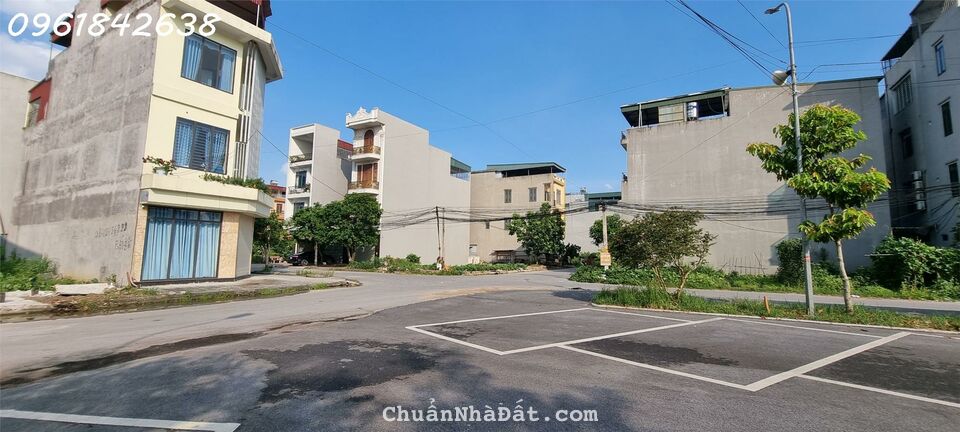 BÁN DUY NHẤT 1 LÔ - Làn 2 NGUYỄN QUYỀN, ĐẠI PHÚC - tặng kèm Bãi đỗ xe MÊNH MÔNG - GIÁ 4 tỷ x