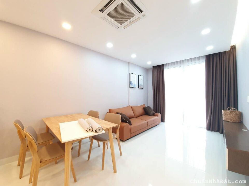 Định cư bán gấp! Chung cư cao cấp Sky Center Q.Tân Bình, 74m2 giá 1,35 tỷ