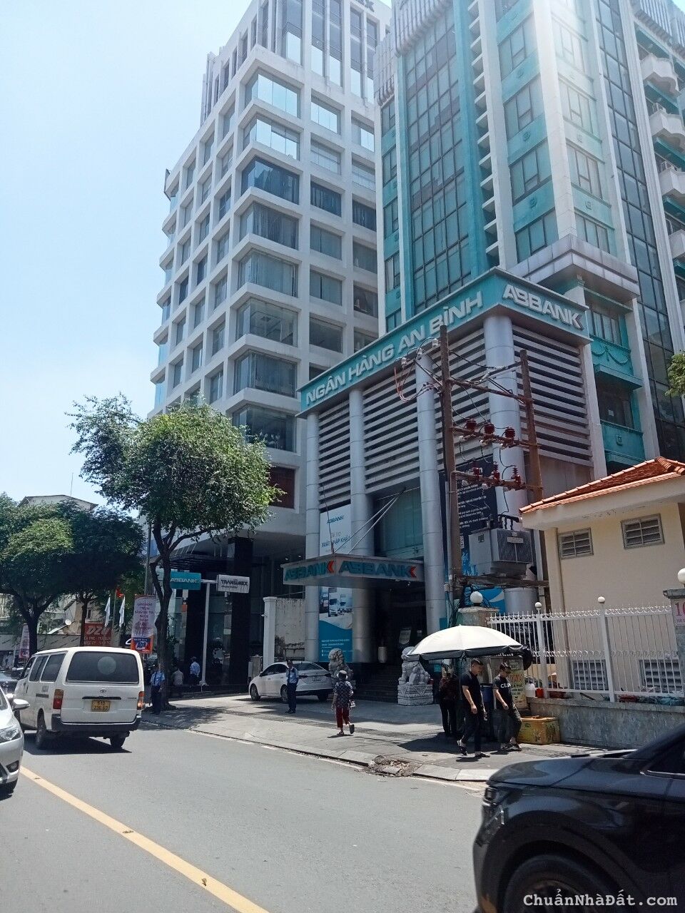 CHO THUÊ KHÁCH SẠN KHU SÂN BAY TSN , DT 1386M2, ĐỦ NỘI THẤT CAO CẤP CHỈ 210 TRIỆU, F2 Q TB 