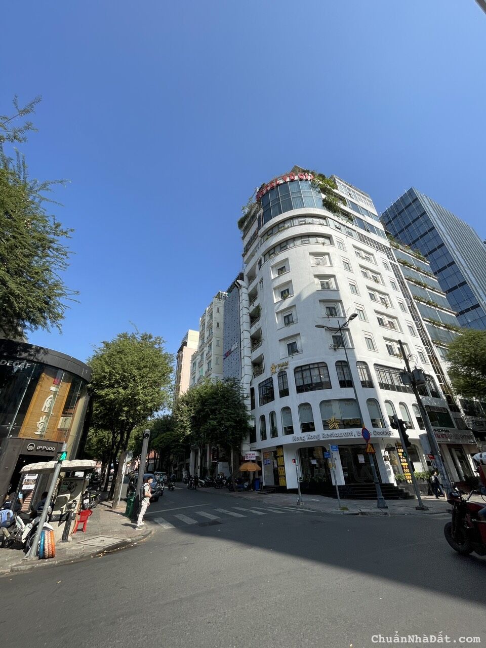 HIẾM ! CHO THUÊ MẶT BẰNG 800M2 TÒA NHÀ CAO NHẤT TT SÀI GÒN CẠNH CHỢ BẾN THÀNH GIÁ 20K HIẾM ! CHO THUÊ MẶT BẰNG 800M2 TÒA NHÀ CAO NHẤT TT SÀI GÒN CẠNH CHỢ BẾN THÀNH GIÁ 20K