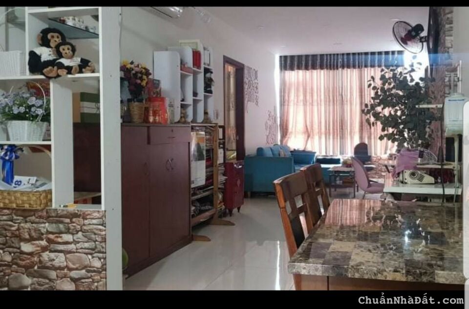 Chủ nhà bán về quê chung cư 8X Rainbow( Ngọc đông dương) 3PN 80m giá 2,1 tỷ 