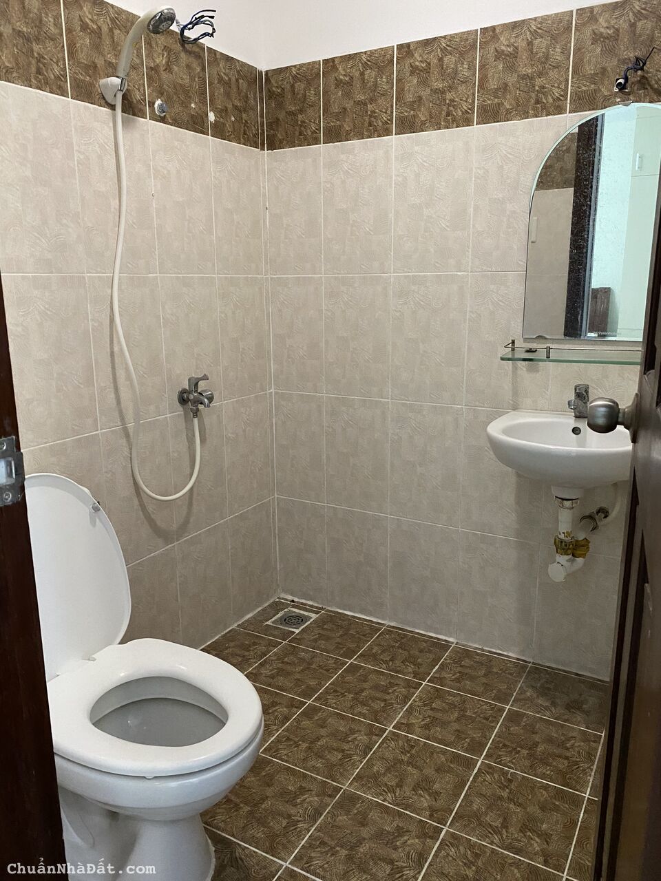 Chủ nhà bán CH Quang Thái Quận Tân Phú 60m 2PN 2WC Sổ hồng rồi - hỗ trợ vay 
