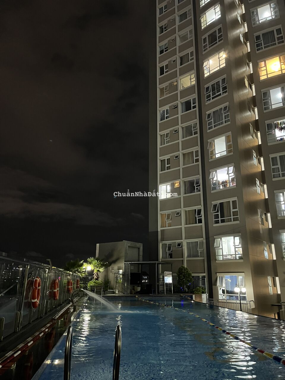 Cần tiền bán gấp CH Summer Square Quận 6 Có Sổ hồng rồi 2PN Gía 2,45 tỷ hỗ trợ vay ngân hàng