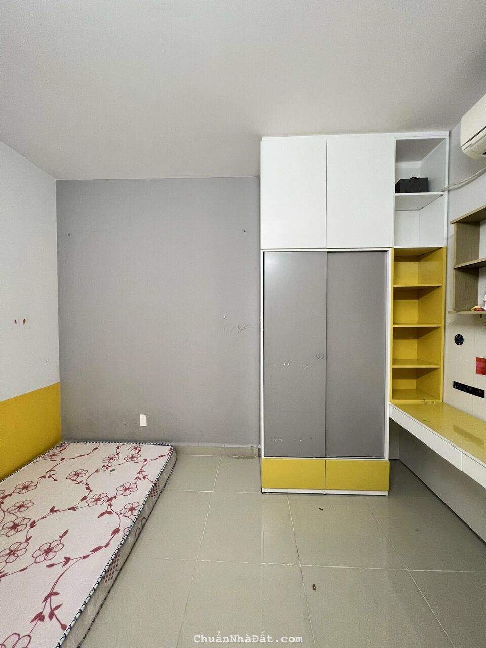 Cho thuê chung cư Oriental Plaza Quận Tân Phú 78m 2pn 2wc nhà trống 