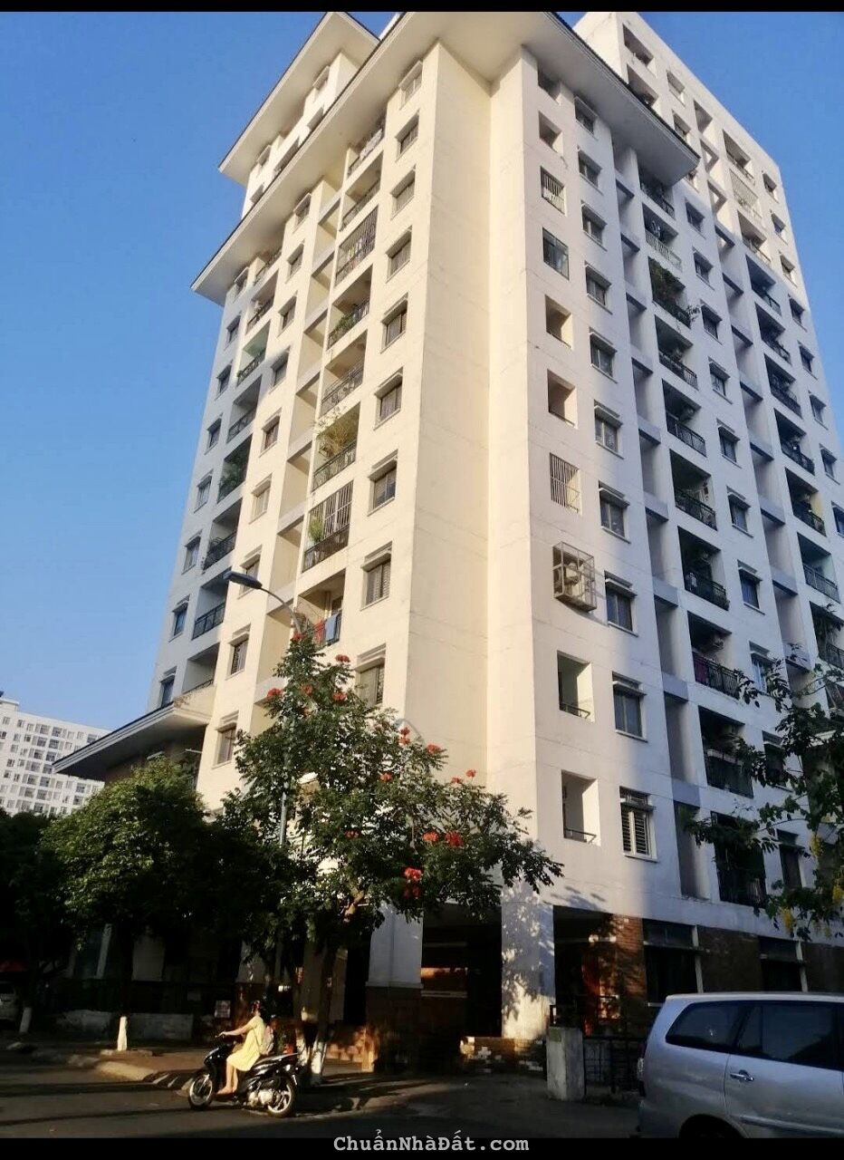 Tôi cần bán căn hộ 312 Lạc Long Quân, giá 2 tỉ 150tr, sổ hồng sẵn 2pn