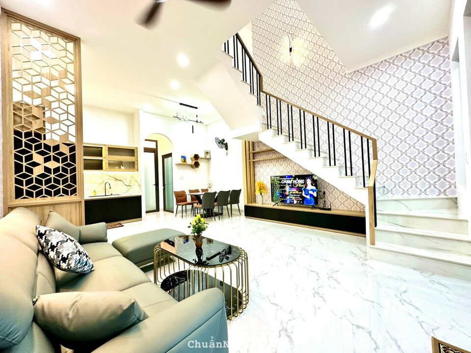 💥Nhà Mê,Mới,5,3*17,hẻm Trần Quý Cáp,gần chợ,gần Bệnh Viện Vùng.