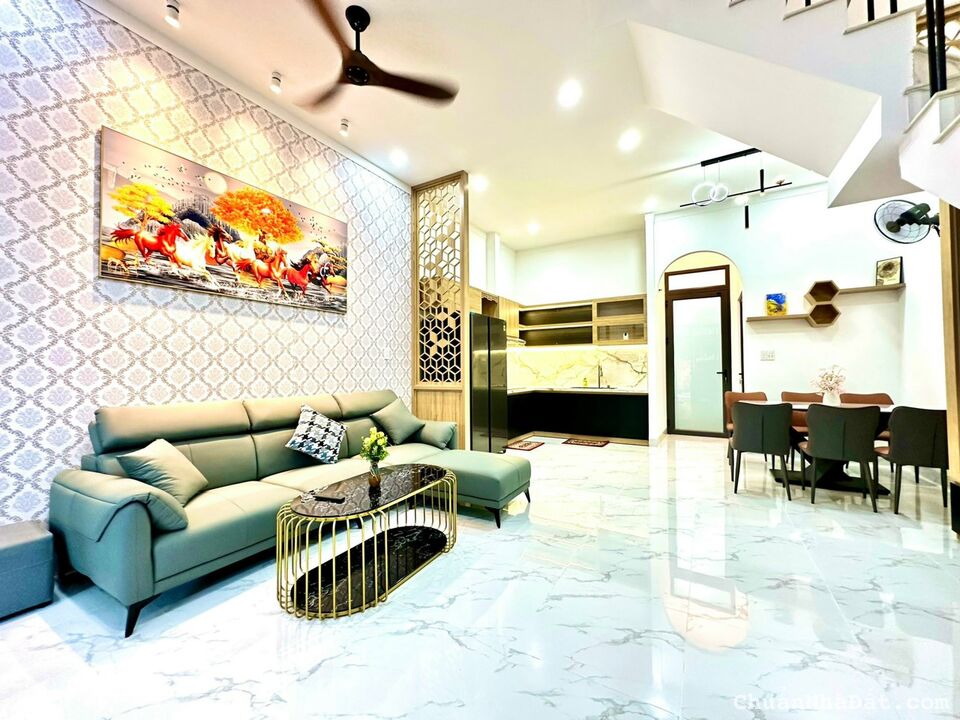 💥Nhà Mê,Mới,5,3*17,hẻm Trần Quý Cáp,gần chợ,gần Bệnh Viện Vùng.