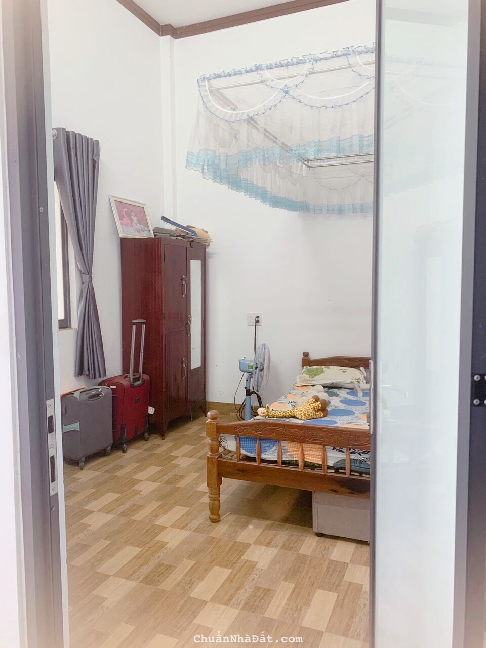 💥Nhà Cấp 4 TC 5*30m,1t750tr,hẻm Ymoan,rất gần đg chính ymoan 