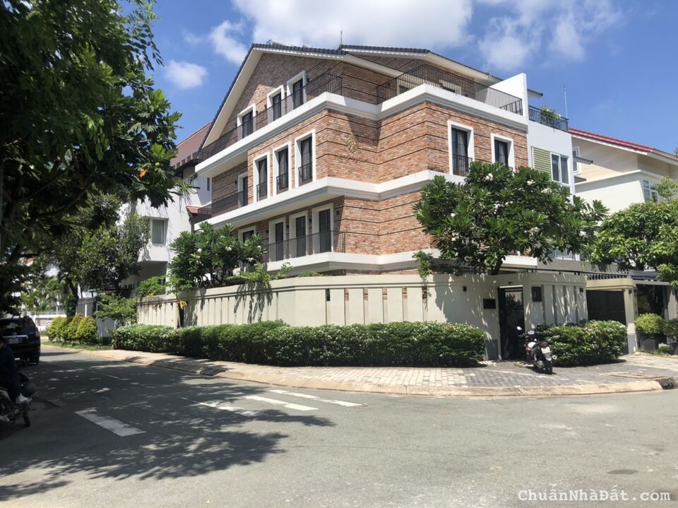 Biệt thự 2MT ngay Lãnh Binh Thăng, phường 11, Quận 11- Gía: 38 tỷ TL