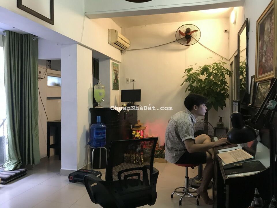 CẦN BÁN CĂN CHUNG CƯ PHỐ TẠ HIỆN DT 35 M2 GIÁ 2.25 TỶ!(SỔ ĐỎ)-sdt 0968733336