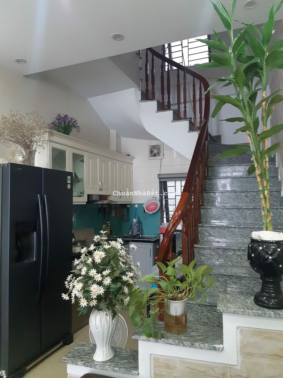 Bán nhà Lê Thanh Nghị, TT Hai Bà Trưng, DT 110m2, MT rộng giá 11tỷ8.