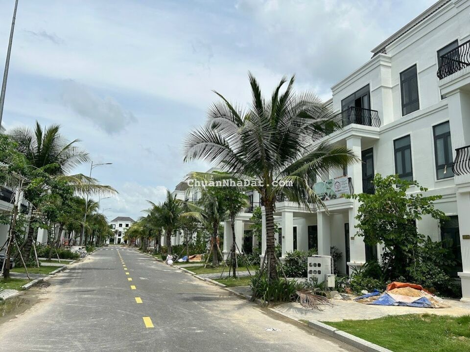 Còn duy nhất 2 suất nội bộ Hưng Long Residence sát dự án 900ha Vinhomes Long An SHR giá 950tr-85m2 Còn duy nhất 2 suất nội bộ Hưng Long Residence sát dự án 900ha Vinhomes Long An SHR giá 950tr-85m2