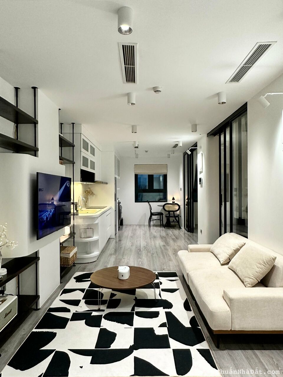 Cho thuê căn hộ 1-2PN cực đẹp tại T - Place 30A Lý Thường Kiệt giá chỉ từ 18tr/th LH: 0858 600 200