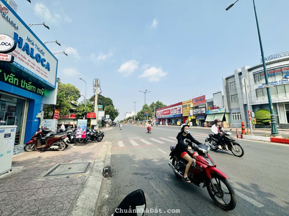 MẶT TIỀN Lê Văn Việt, Tăng Nhơn Phú A, 90m2, 4 tầng, 4.5x20 22.5 tỷ giãm còn 21 tỷ