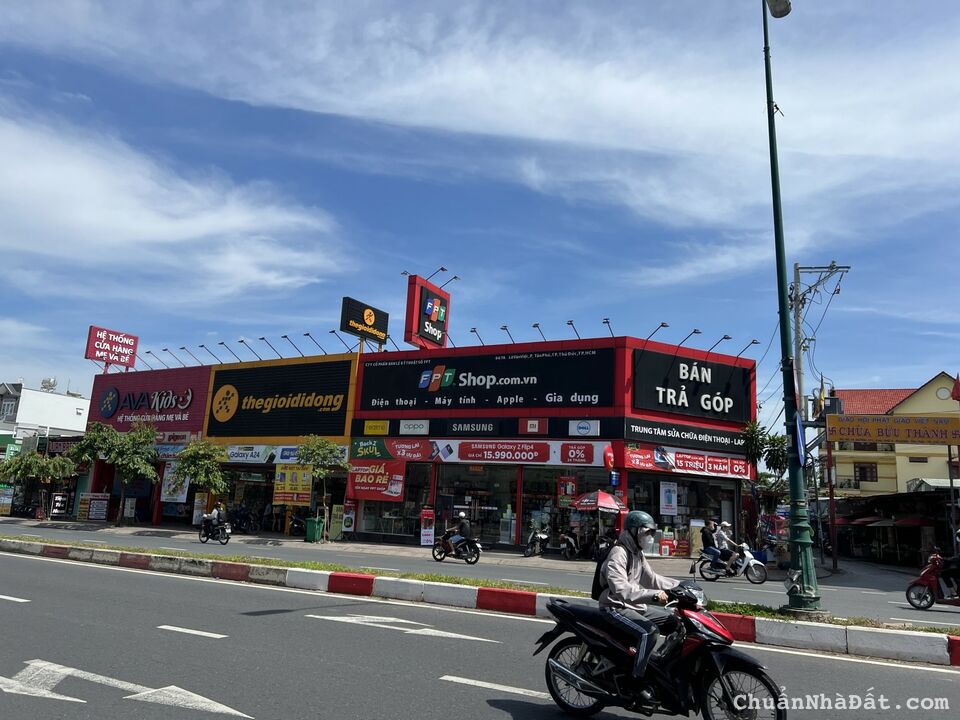 Mặt tiền Lê Văn Việt, Q.9, Thủ Đức 100m2, 5x20, 15 tỷ
