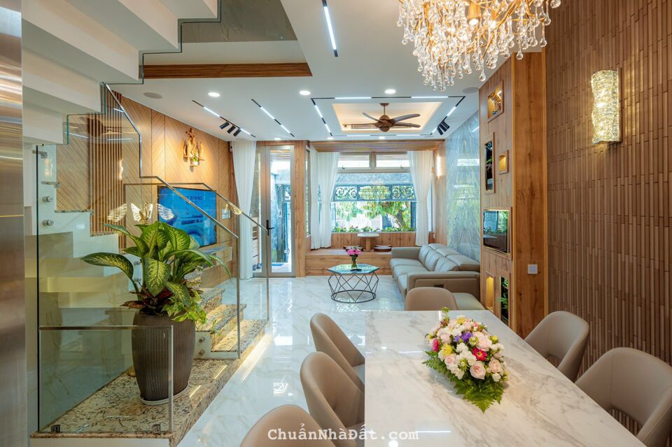 Bán gấp GIẢM 6 tỷ còn 18,5 tỷ nhà mới xây KDT An Phú - An Khánh, QUẬN 2. CN 86m2