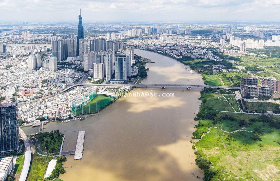 Cho thuê 2550m2 đất thổ cư ven sông view Landmark 81 khu Trần Não. Giá 210 tr/th