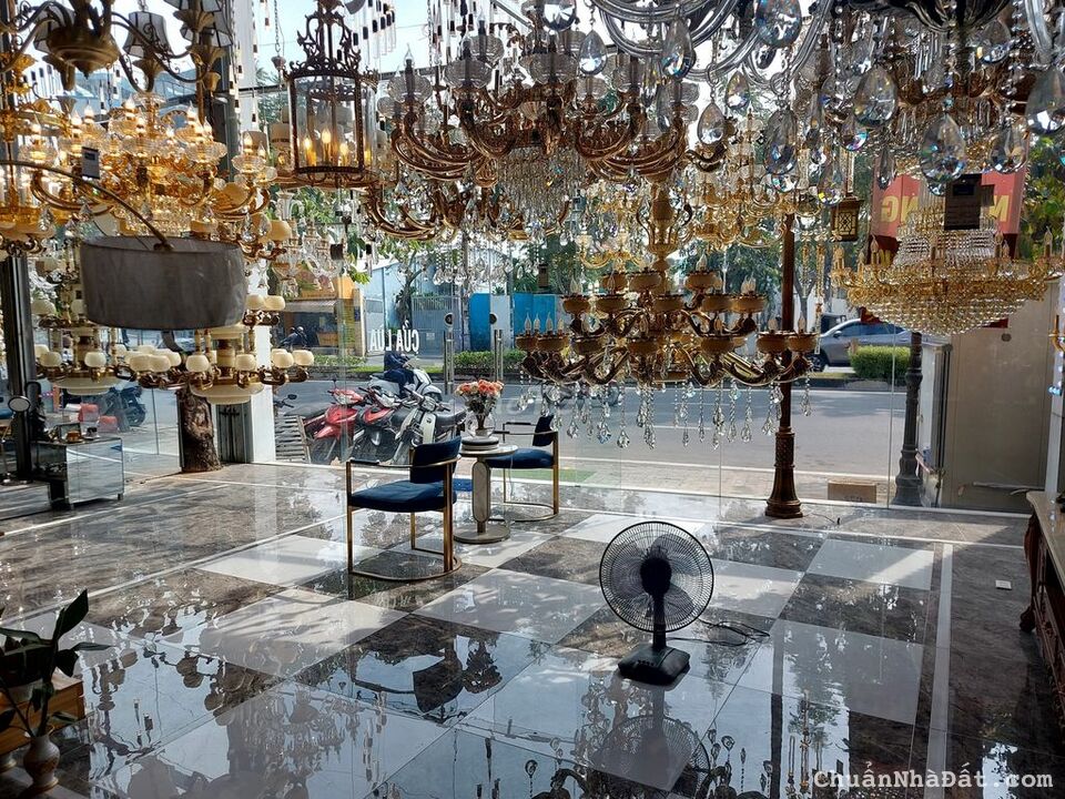 Cho thuê MBKD 7,5 x 20m mặt tiền đường Trần Não, P.Bình An, Quận 2. Giá 70 tr/th