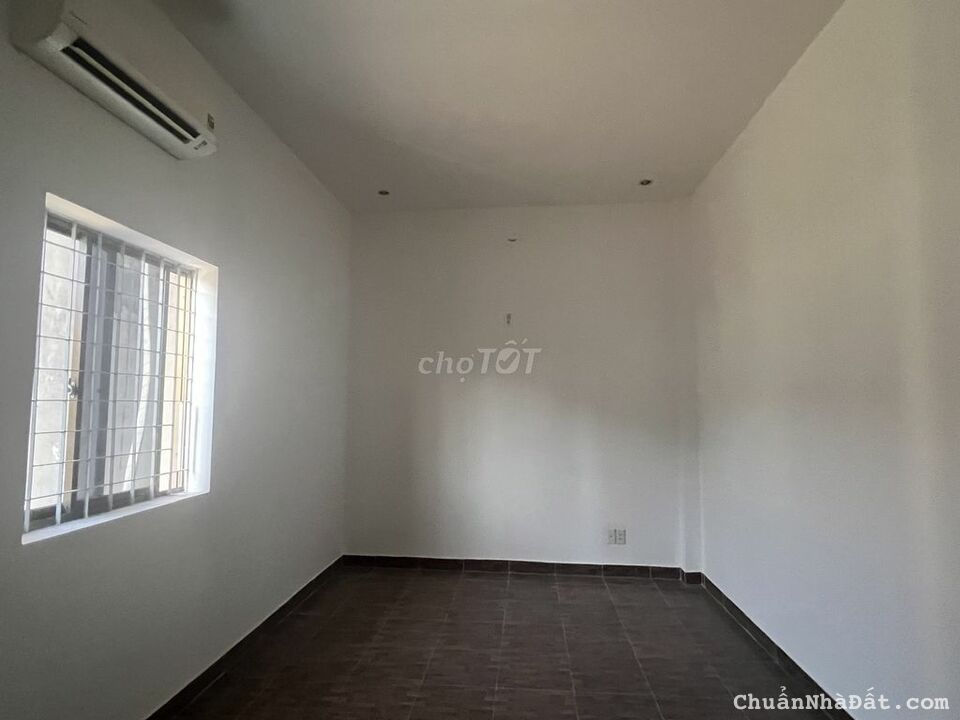 Cho thuê nhà nguyên căn Thảo Điền, Quận 2. DT 80m2, 4 PN. Giá chỉ 20 tr/th