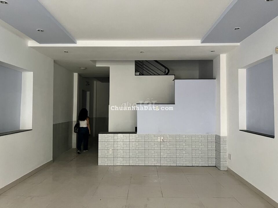 Cho thuê nhà nguyên căn Thảo Điền, Quận 2. DT 80m2, 4 PN. Giá chỉ 20 tr/th