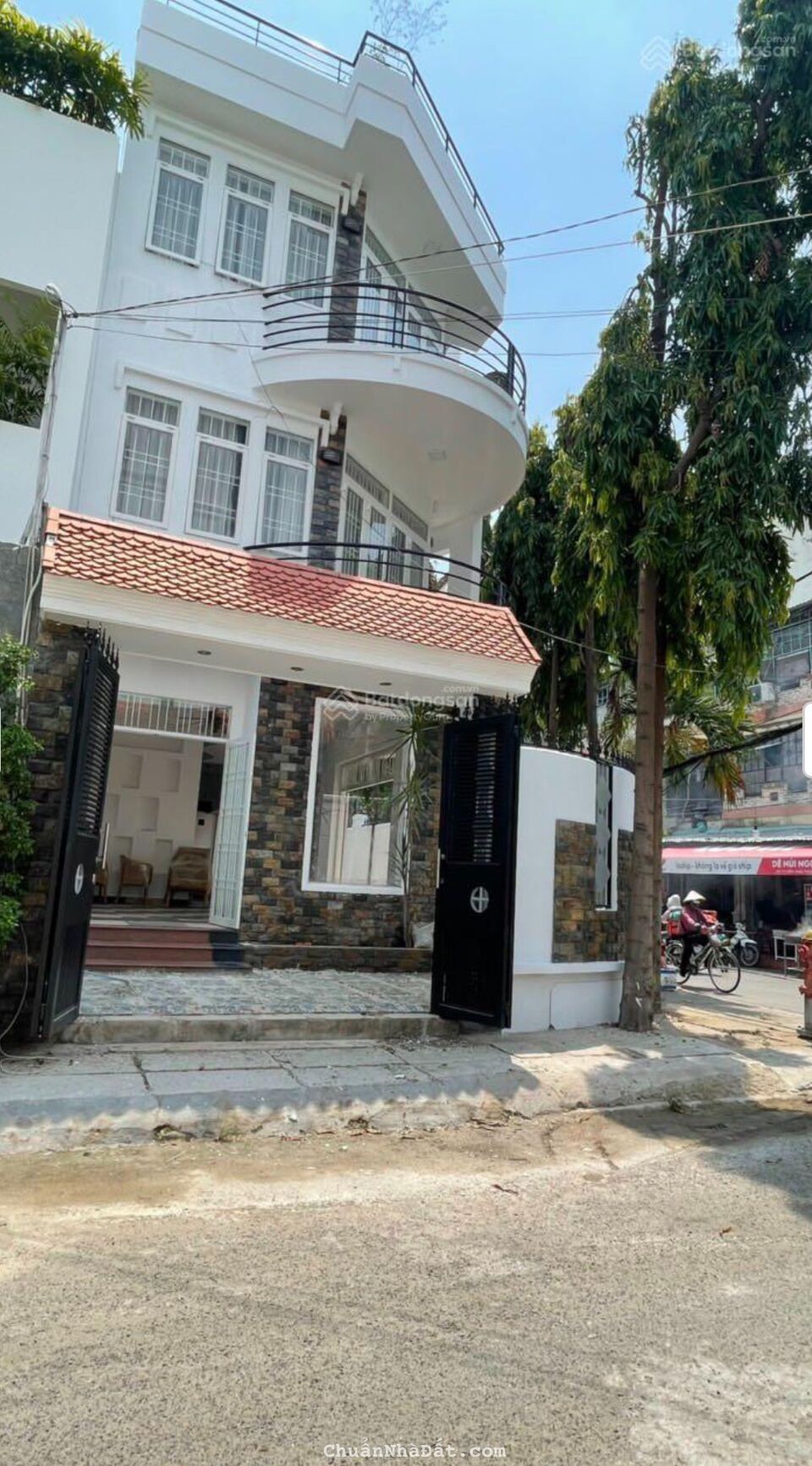 Cho thuê MBKD 7x20m khu Quốc Hương, Xuân Thủy, P. Thảo Điền, Quận 2. Giá 30 tr/th Cho thuê MBKD 7x20m khu Quốc Hương, Xuân Thủy, P. Thảo Điền, Quận 2. Giá 30 tr/th