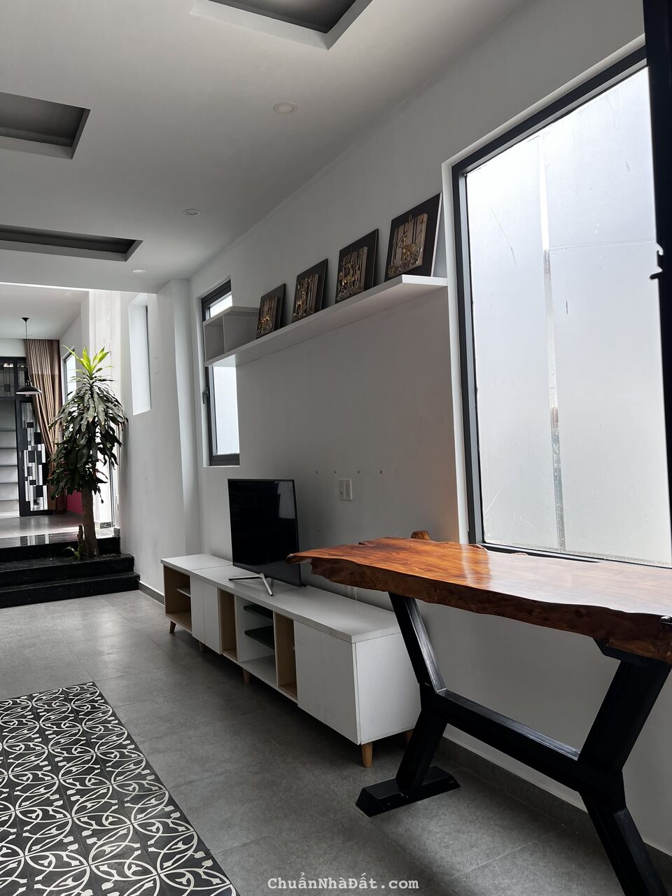 Cho thuê nhà nguyên căn Thảo Điền Quận 2, DT 5x26m, 4PN, 3 tầng, nhà đẹp dọn vào ở ngay! Giá 35 tr