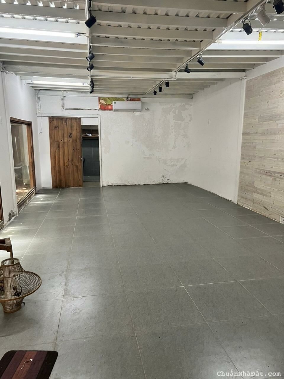 Cho thuê nhà nguyên căn 5x20m mặt tiền đường Trần Lựu, P. An Phú, Quận 2. Giá thuê 25 tr/th