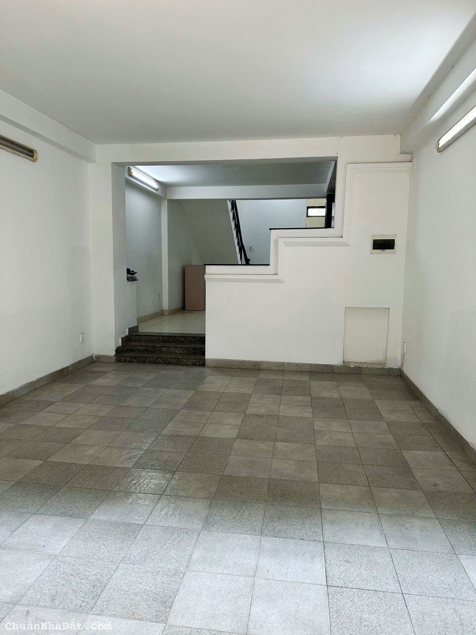 Cho thuê nhà nguyên căn đường Trần Não Quận 2, DT: 4x20m, 5PN. Giá 28 tr/th