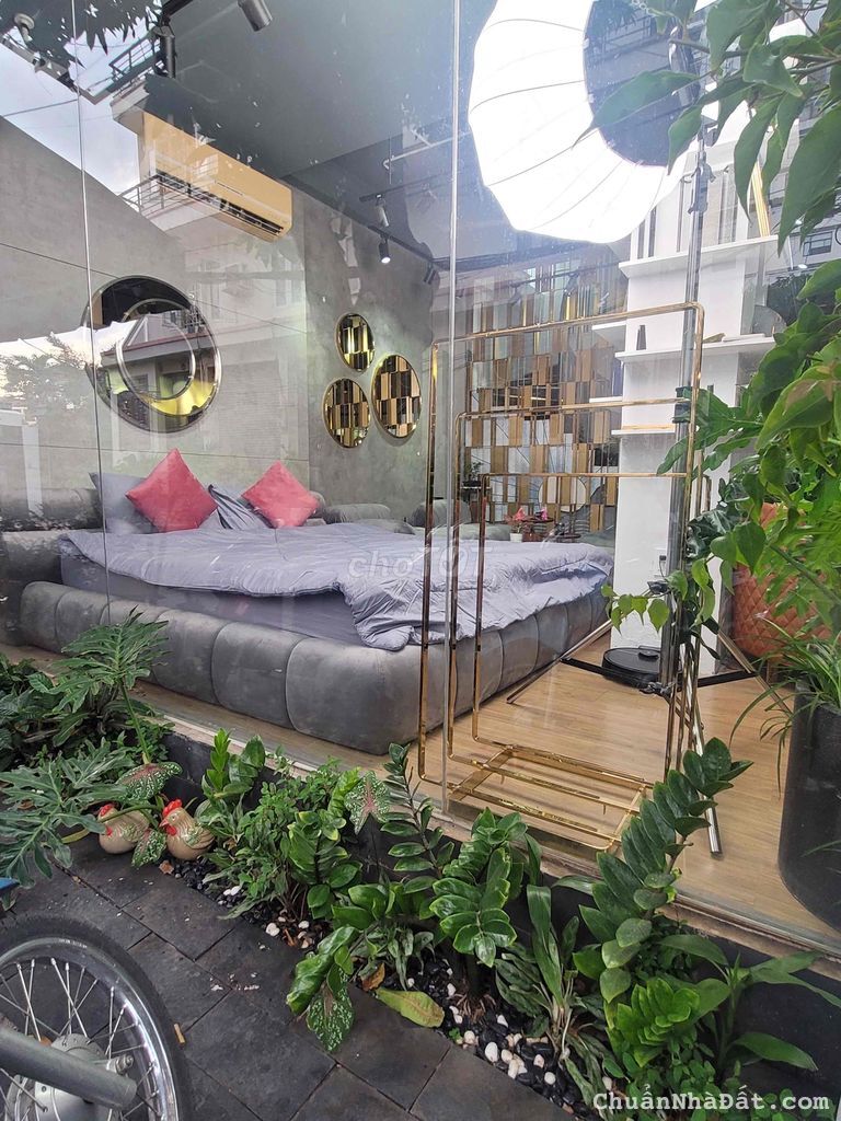 Cho thuê MBKD khu ăn uống Xuân Thủy giá 25 tr/th