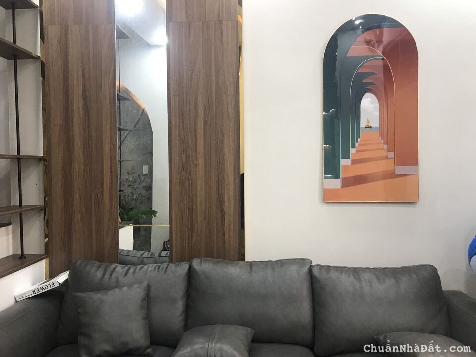 Gấp bán nhà đẹp 3 tầng 3 mê trung tâm Hải Châu Đà Nẵng Chỉ 2.95 tỷ 