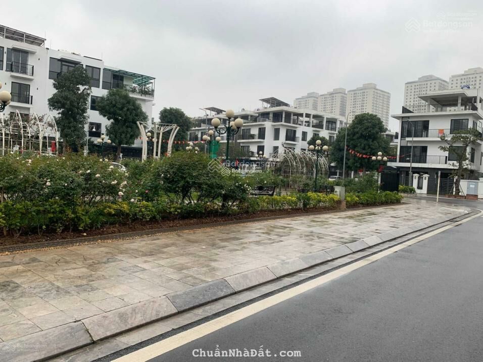 Chính chủ bán lô liền kề đẹp nhất dự án 82,5 m2 hướng Tây tứ trạch giá 11,5 tỷ có thương lượng