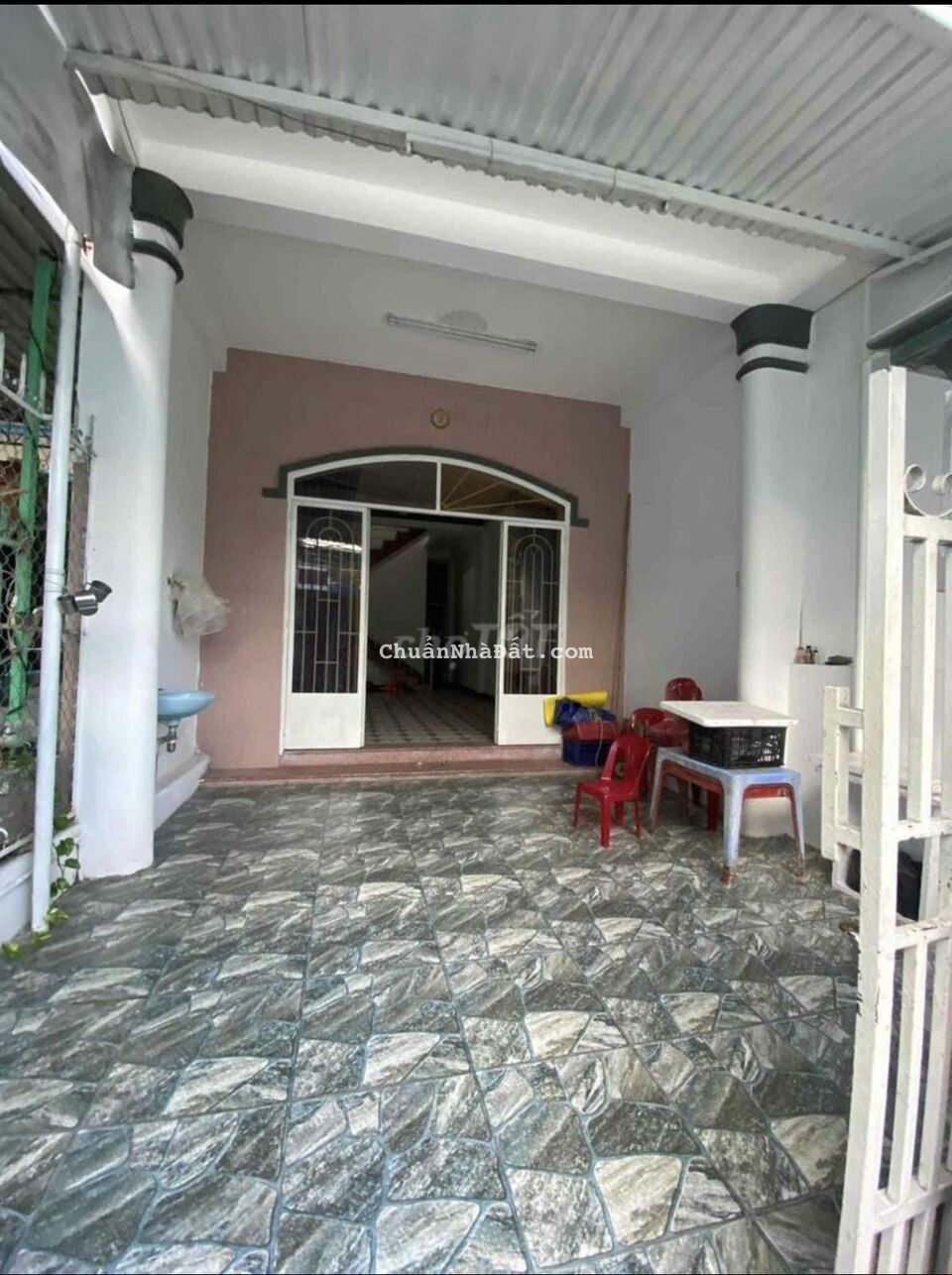 Cần bán nhà 3 tầng mặt tiền chợ hiền nhi vĩnh Phước nha trang giá: 3ty1 Cần bán nhà 3 tầng mặt tiền chợ hiền nhi vĩnh Phước nha trang giá: 3ty1