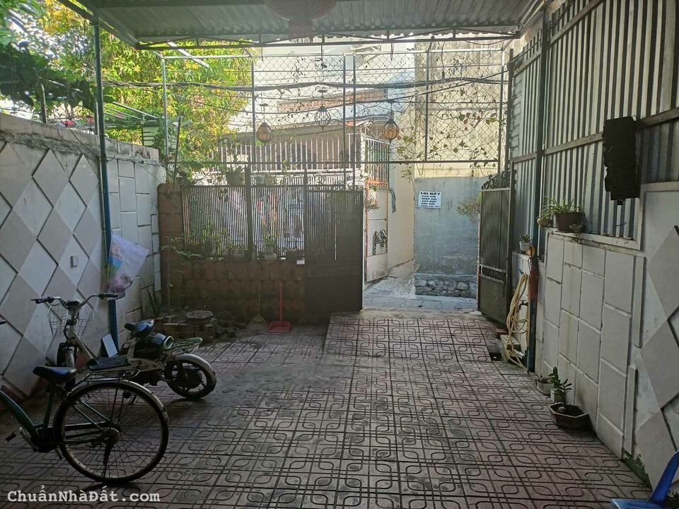 GIA CHỦ CẦN BÁN GẤP NHÀ 2 Tầng . HẺM ĐỒNG NAI -  PHƯỚC HẢI - NHA TRANG . 