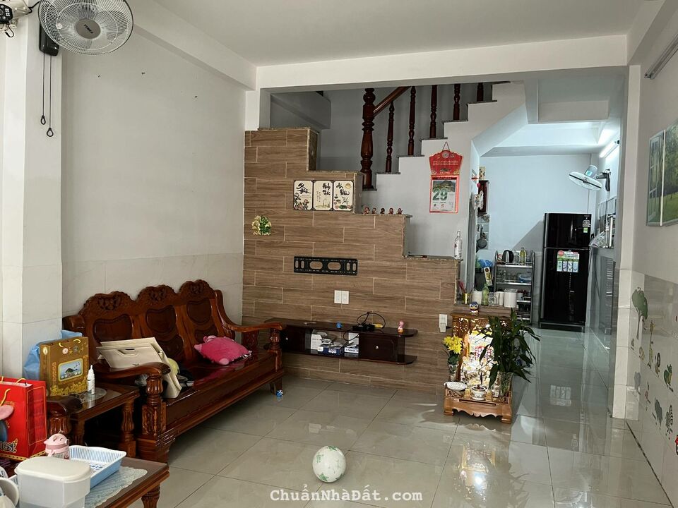 Cần bán nhà đẹp hẻm oto Quốc Tuấn .P. phước Tân . Tp Nha Trang Cần bán nhà đẹp hẻm oto Quốc Tuấn .P. phước Tân . Tp Nha Trang