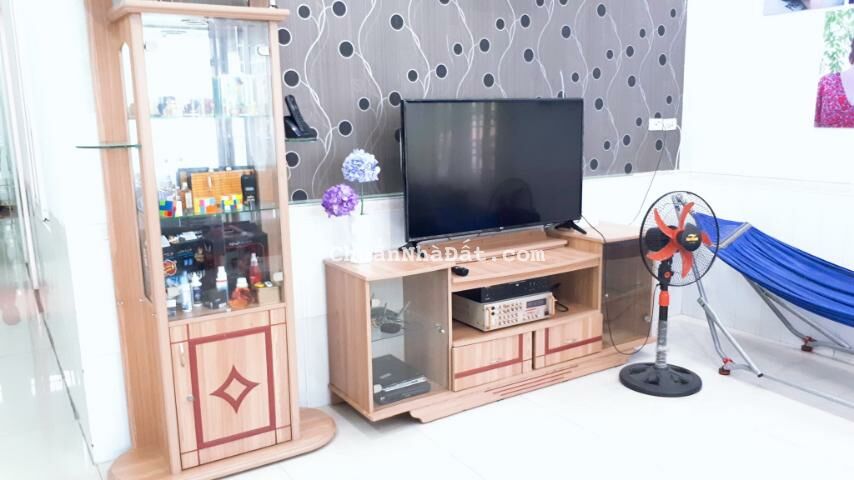 Bán nhà hẻm lớn đường Miếu Bà  gần trường THPT Hà Huy Tập