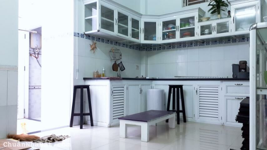 Bán nhà hẻm lớn đường Miếu Bà  gần trường THPT Hà Huy Tập