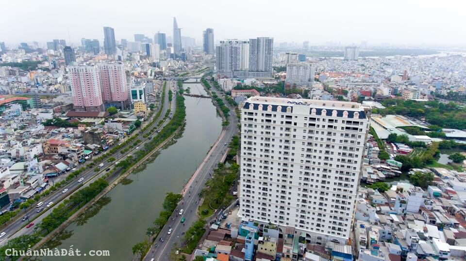 Bán rẻ căn hộ xinh Grand Riverside 50m2 full nội thất trung tâm Sài Gòn