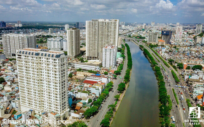 Bán rẻ căn hộ xinh Grand Riverside 50m2 full nội thất trung tâm Sài Gòn