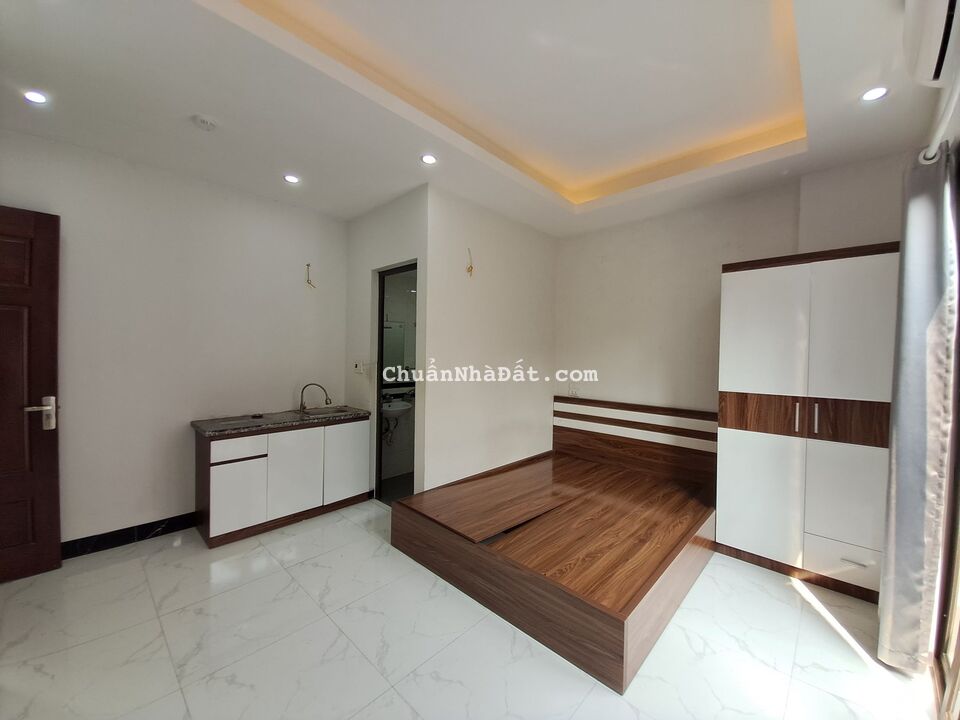 Nhà đẹp mới koong- 20m ra ô tô- 8 phòng cho thuê 50mx5T, giá 6,2 tỷ.