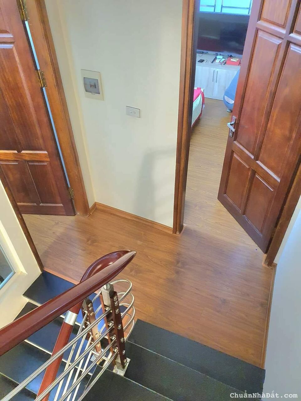 Bán nhà Vũ Tông Phan, Bùi Xương Trạch 31mx5T, MT 4,5m, giá 4,1 tỷ.