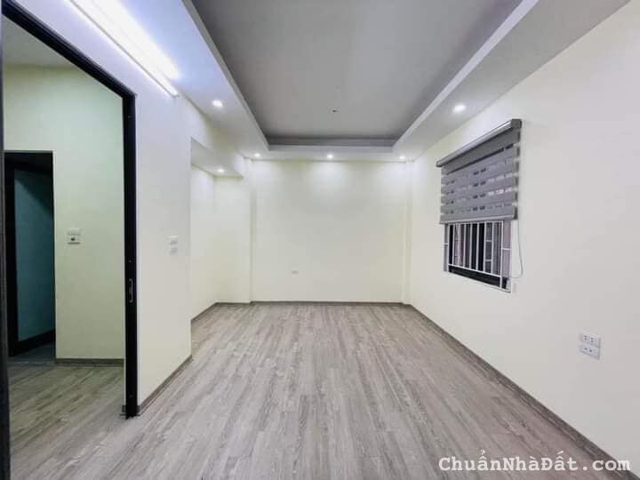 Nhà mới, lô góc, ngõ thông Khương Trung, Ngã Tư Sở 33mx5T, giá 5 tỷ.