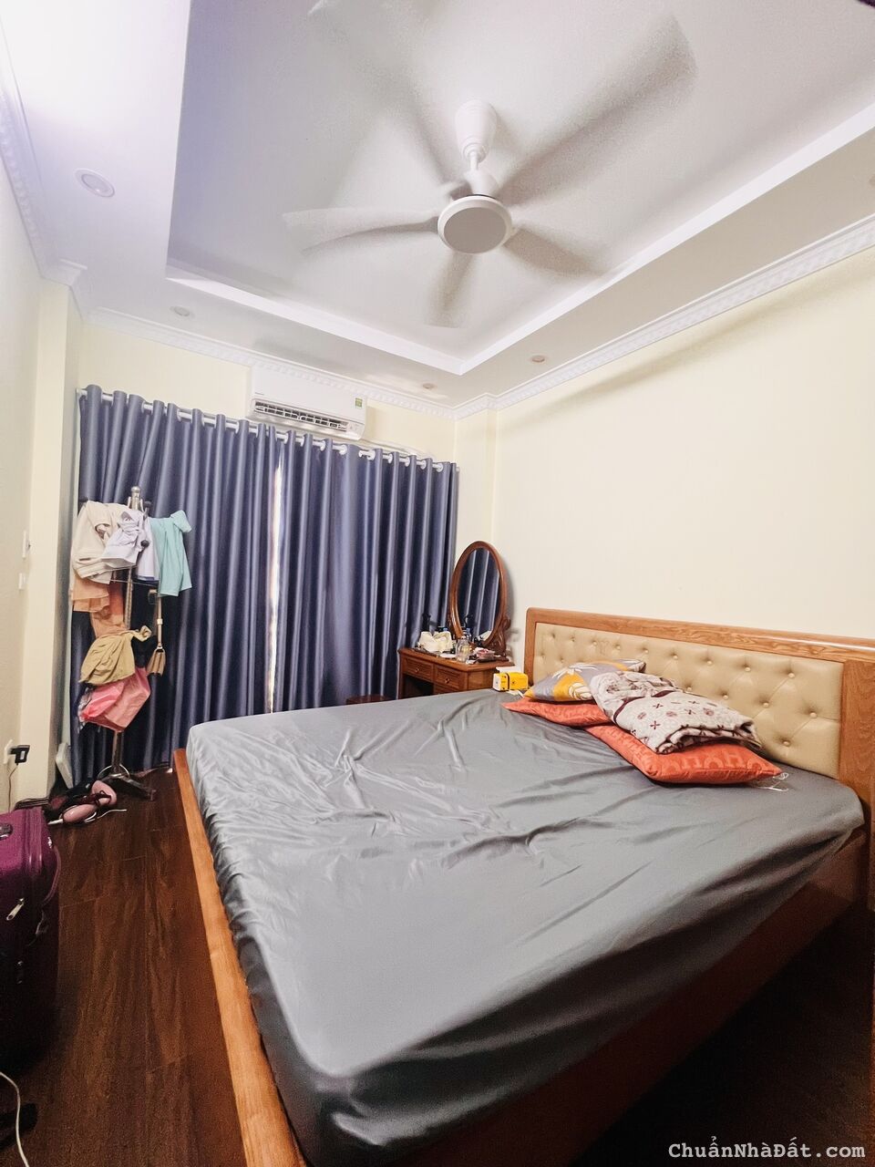 Nhà đẹp ở ngay- 6 phòng ngủ- gần phố-gần ô tô Trương Định 4,1 tỷ.