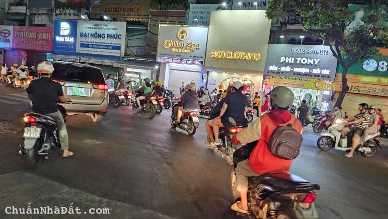 Cho thuê mặt tiền Phan Văn Trị Gò Vấp, Dt 4,4x25m, 1 trệt 2 lầu. Giá 40tr/tháng Cho thuê mặt tiền Phan Văn Trị Gò Vấp, Dt 4,4x25m, 1 trệt 2 lầu. Giá 40tr/tháng