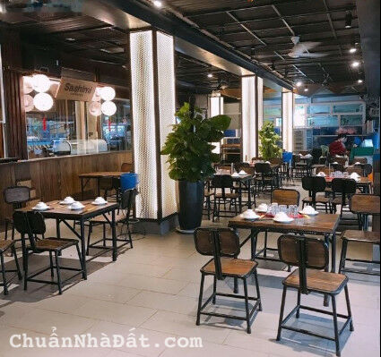 Cho Thuê nhà Mặt Tiền 218A Thành Thái Quận 10, 35x15m DTSD:1527m2,